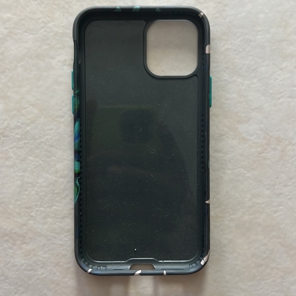 iPhone 11 Pro Cases - Picture 5 of 7